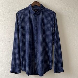 Express performance dress shirt. GENTLY USED ✨